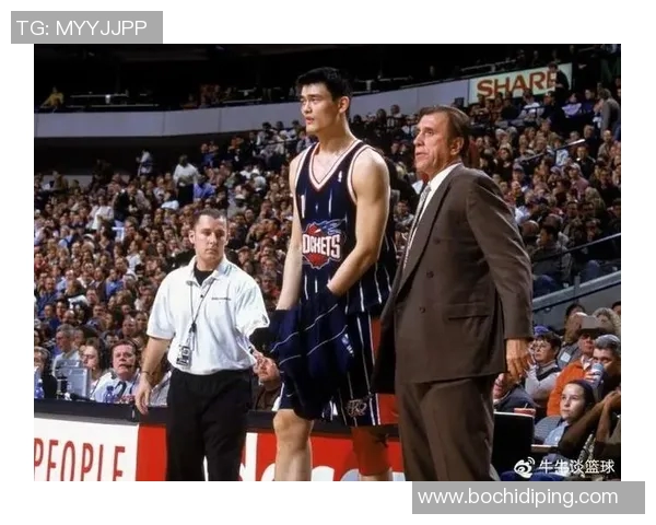 姚明首次访问NBA的精彩瞬间与背后故事揭秘
